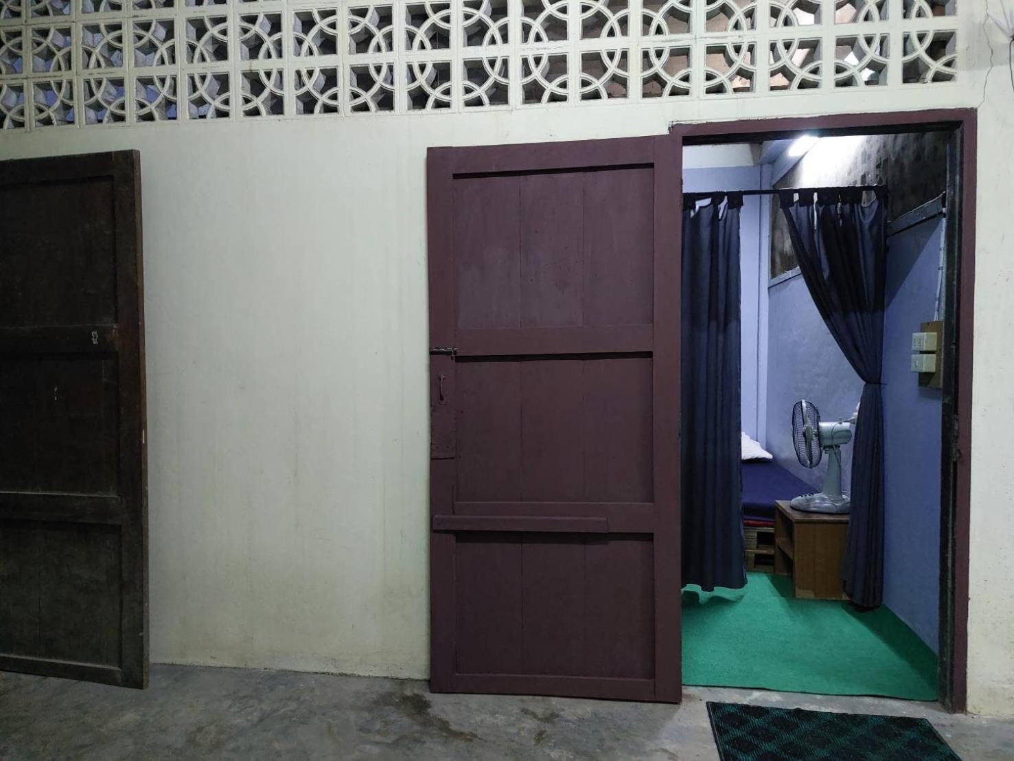 Hostelbed And Retreat Phitsanulok Eksteriør billede