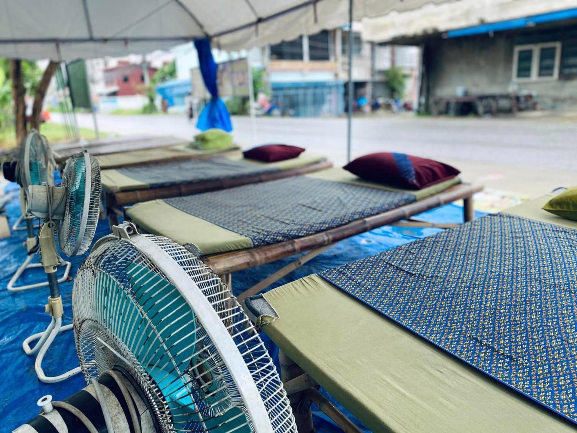 Hostelbed And Retreat Phitsanulok Eksteriør billede