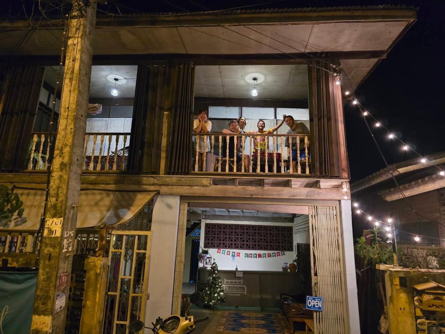 Hostelbed And Retreat Phitsanulok Eksteriør billede
