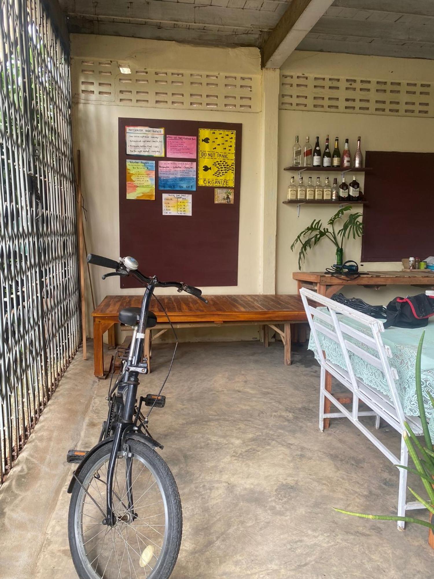 Hostelbed And Retreat Phitsanulok Eksteriør billede